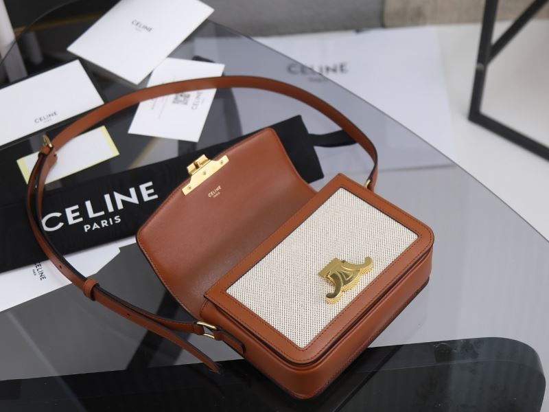 Ce1i*e triomphe bags
